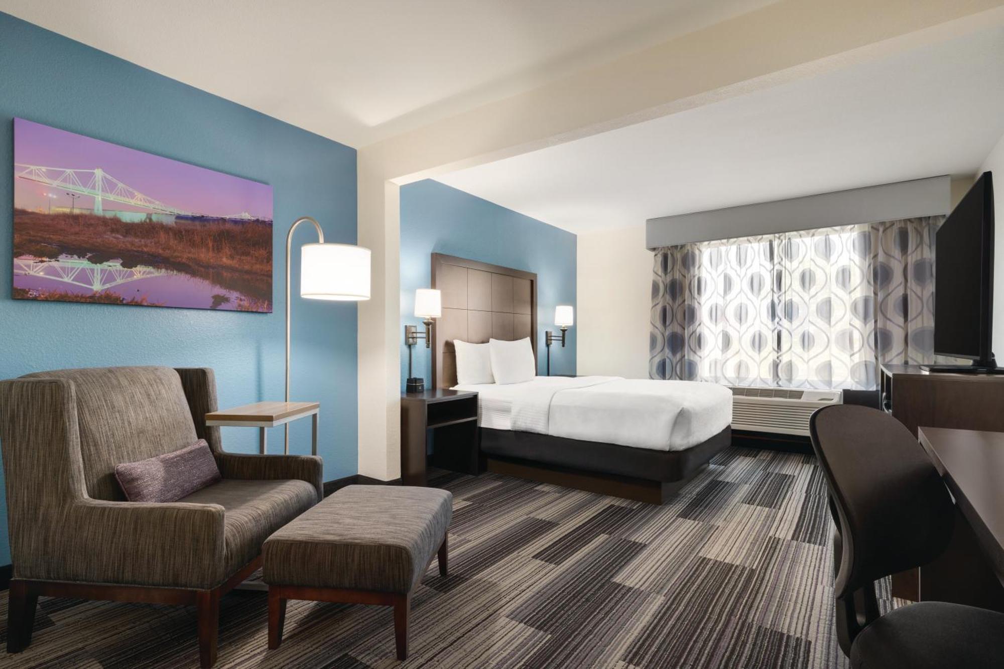 La Quinta By Wyndham Springfield Airport Plaza Hotel Ngoại thất bức ảnh