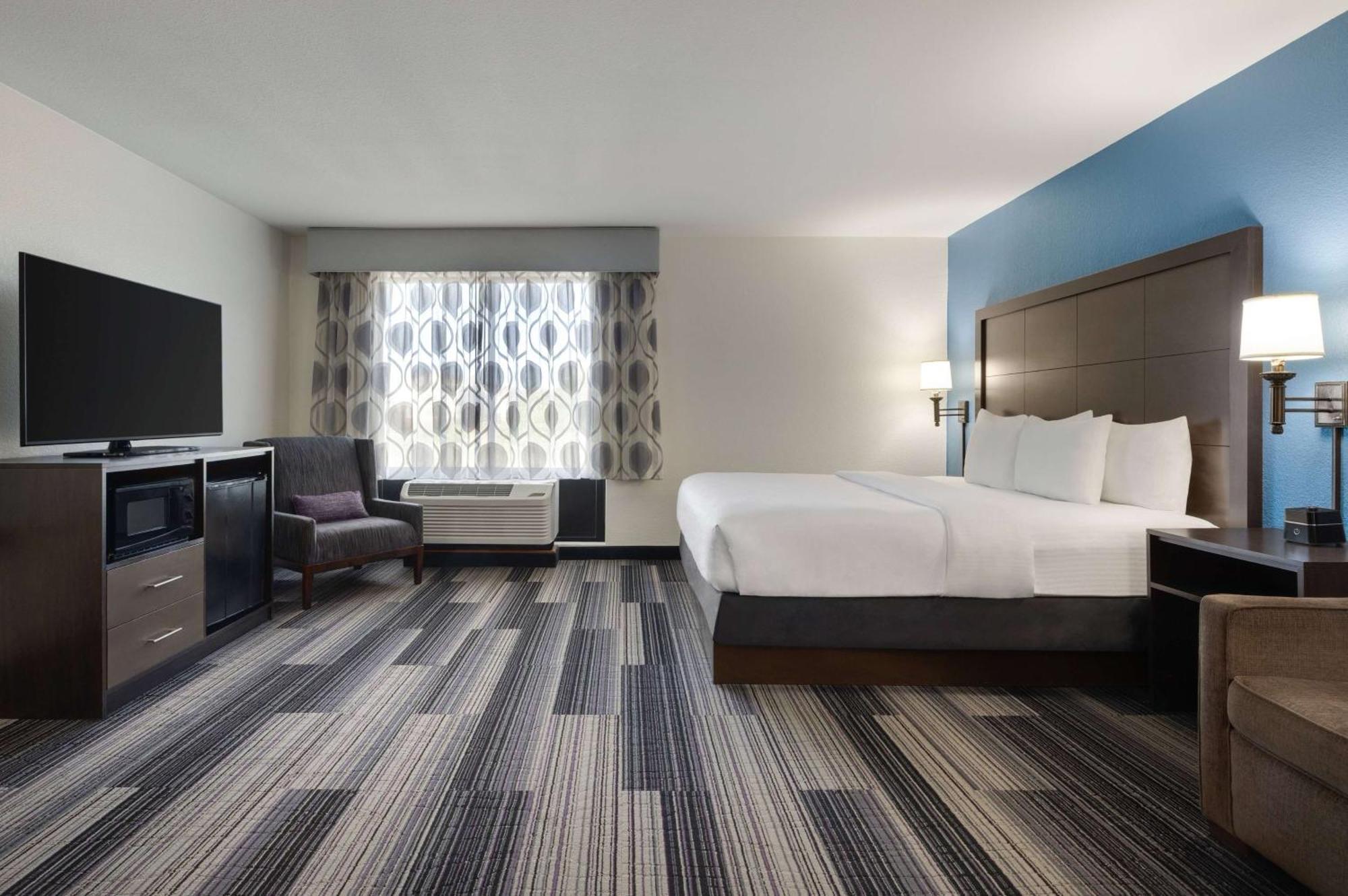 La Quinta By Wyndham Springfield Airport Plaza Hotel Ngoại thất bức ảnh